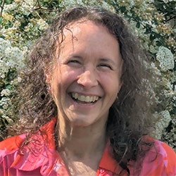 Mireille Côté
